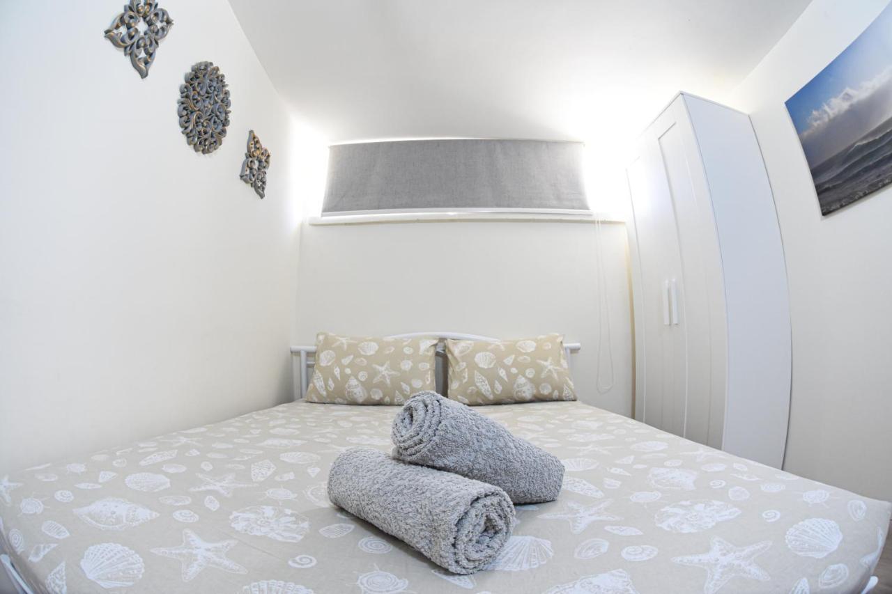 Sunshine Suite Boutique Only 5 Min Walk To The Beach - By Seaelo Eilat Eksteriør bilde