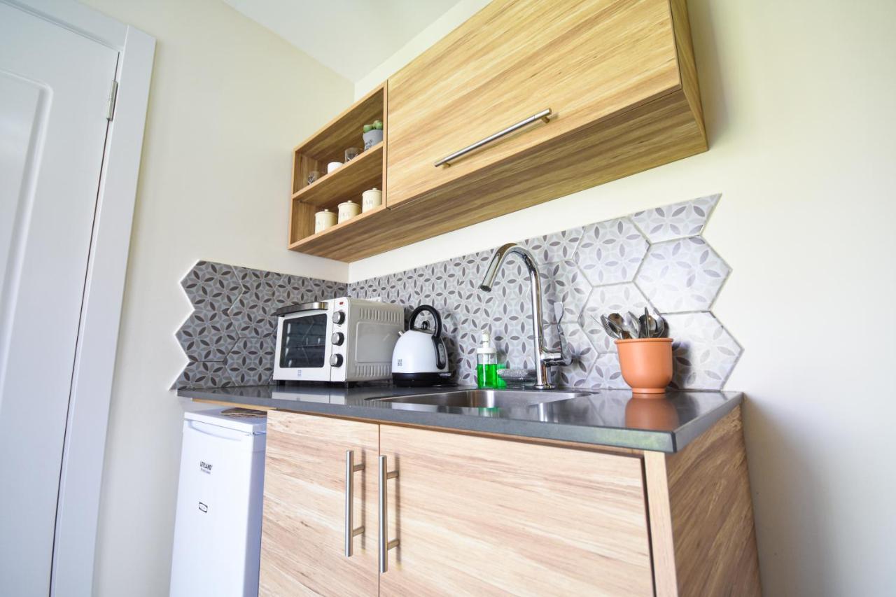Sunshine Suite Boutique Only 5 Min Walk To The Beach - By Seaelo Eilat Eksteriør bilde