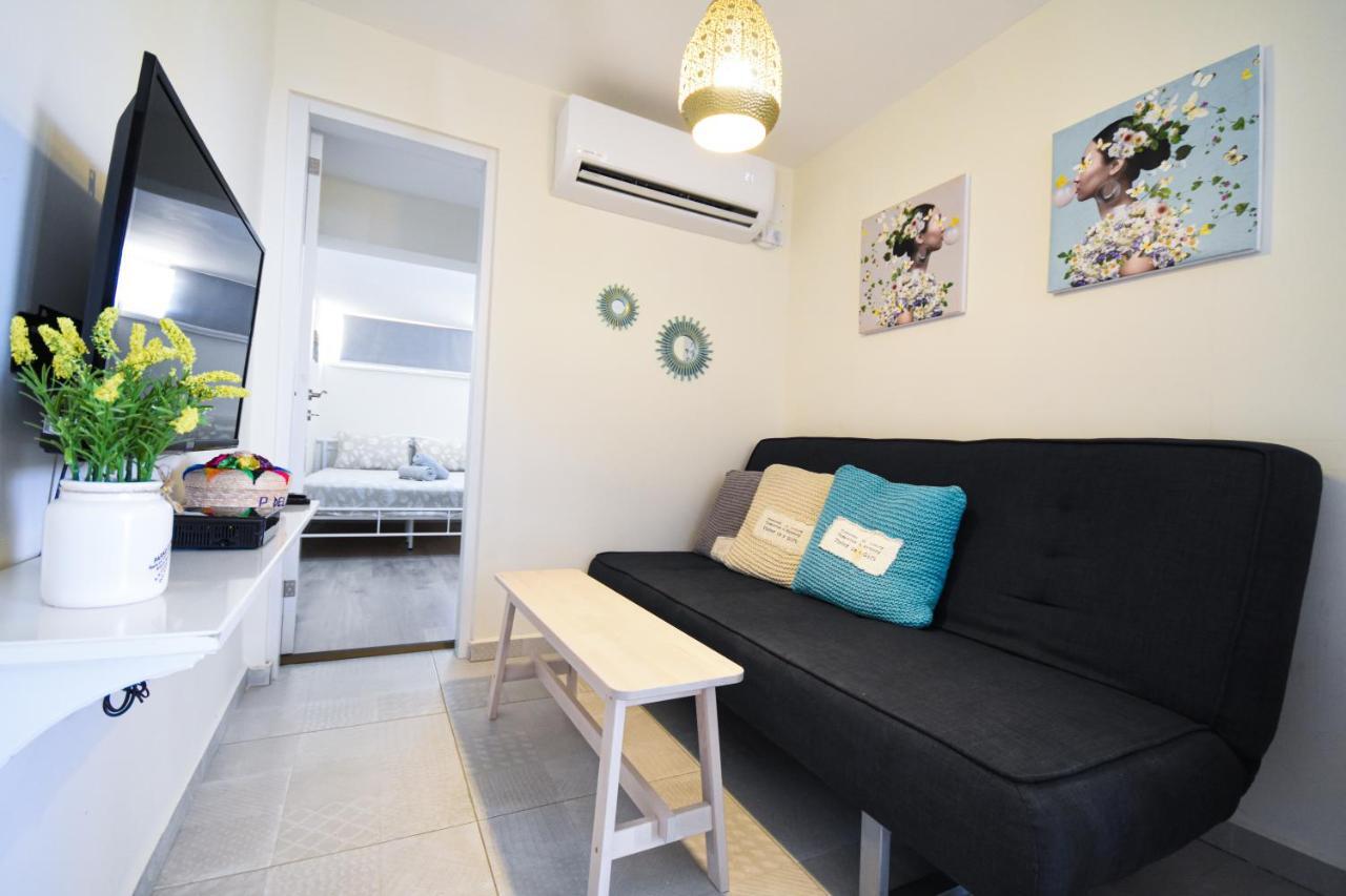 Sunshine Suite Boutique Only 5 Min Walk To The Beach - By Seaelo Eilat Eksteriør bilde