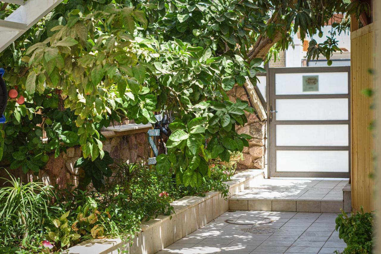 Sunshine Suite Boutique Only 5 Min Walk To The Beach - By Seaelo Eilat Eksteriør bilde